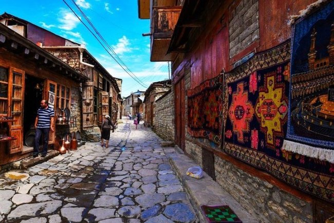 tur
